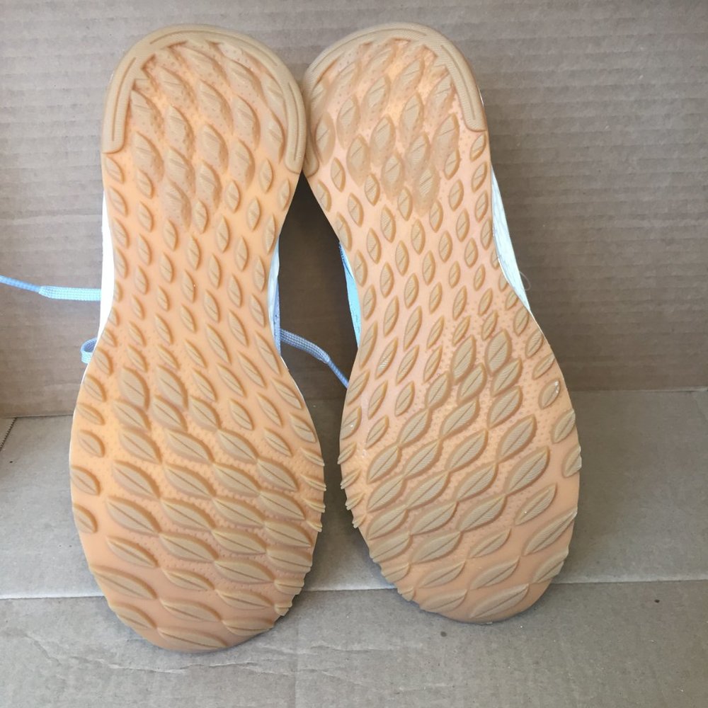 New Balance Women's Fresh Foam Arishi V2 - Picture 6 of 6